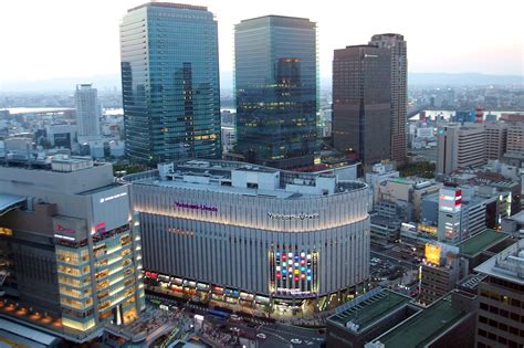 shopping malls in osaka